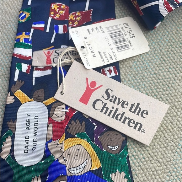 Vintage 1994 Save The Children Silk Tie Flag Art - Picture 4 of 14